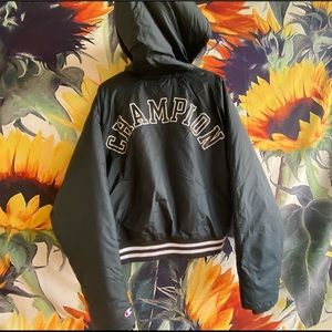 LIKE NEW Champion Puffy Jacket